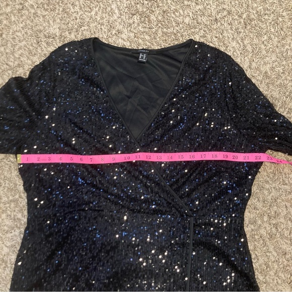 Forever 21+ Glam Black Sequin Long Sleeve Wrap Dress, Sz 2x 18/20 - Picture 9 of 14